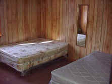 Ivory Bed 2.JPG (27677 bytes)